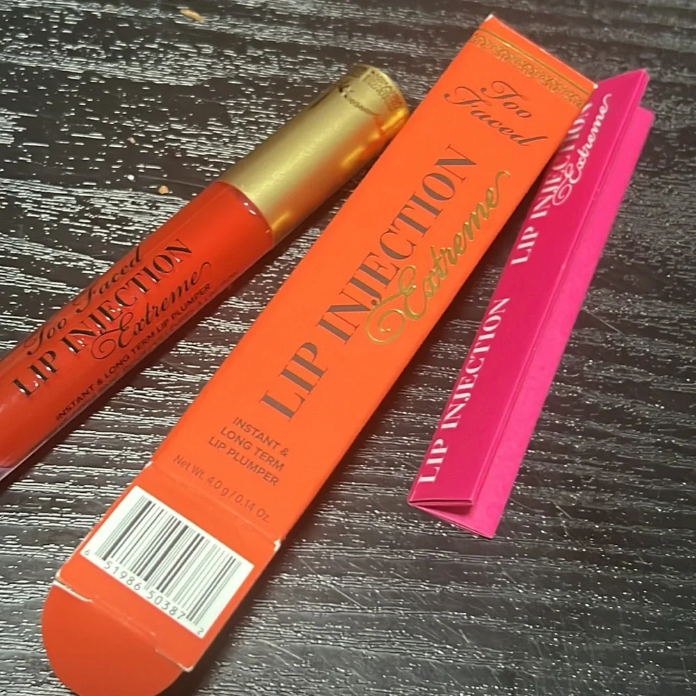 🌛🎭Too Faced Tangerine Dream Extreme Lip Injection